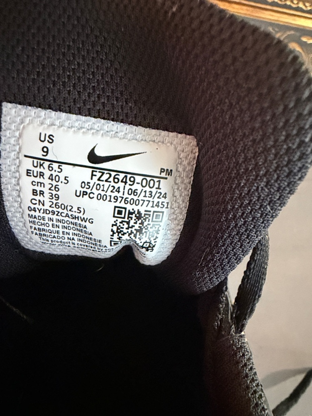 Nike Black Sneakers with Leopard Print Swoosh - Picture 6 of 6